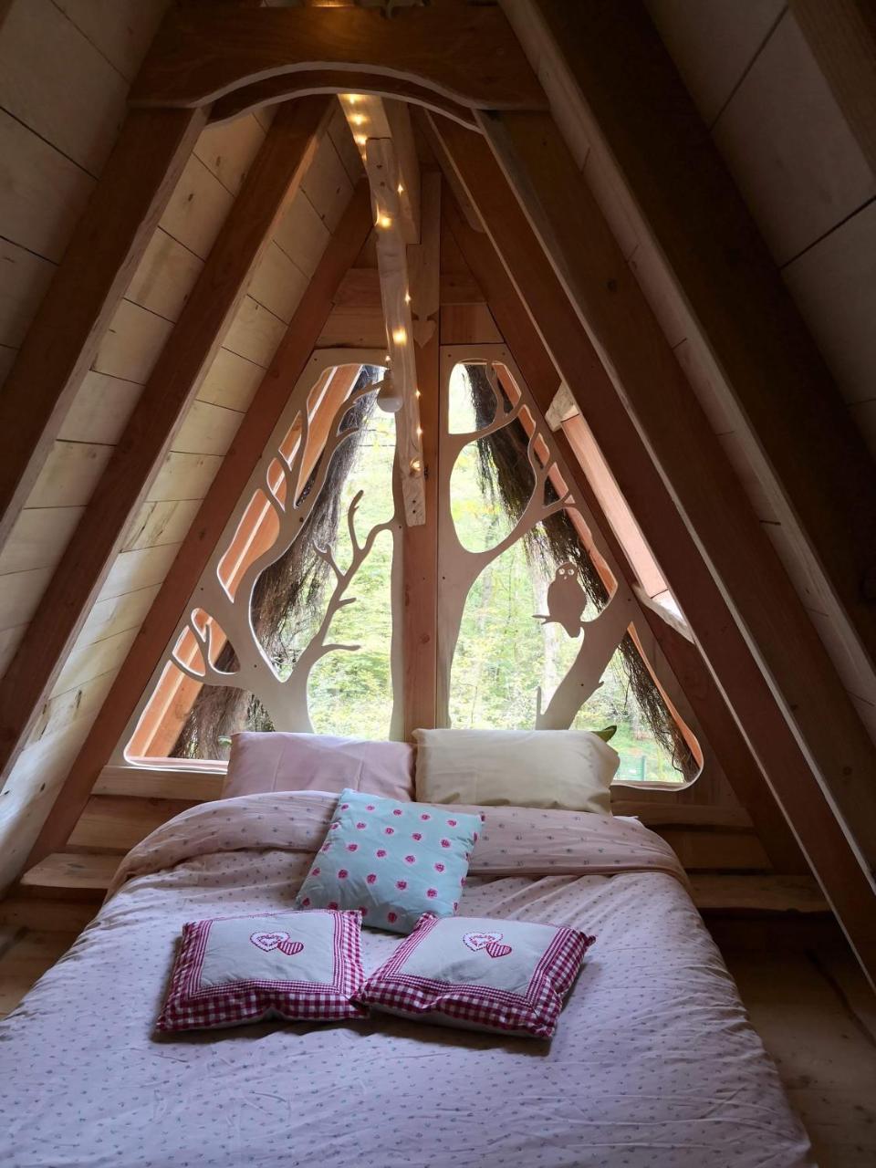 L'Arbre A Cabane Guyonvelle ภายนอก รูปภาพ